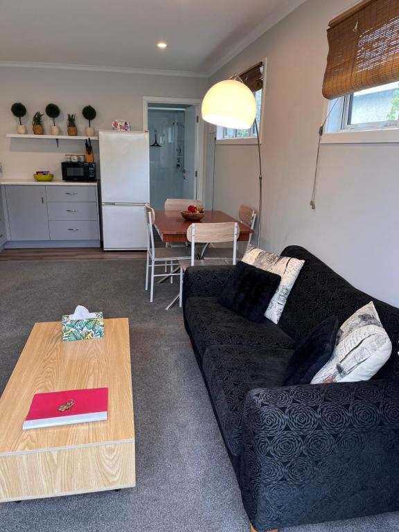 Kuchyň nebo kuchyňský kout v ubytování Modern studio apartment