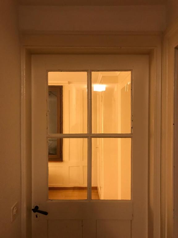 Fotografia z galérie ubytovania Simple Flat 64m2 Center private Parking SMALL BATHROOM v destinácii Burgdorf