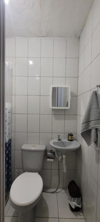 Koupelna v ubytování Linda Kitnet Mobiliada Mar Itapua