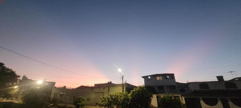 Východ nebo západ slunce při pohledu z apartmánu nebo okolí