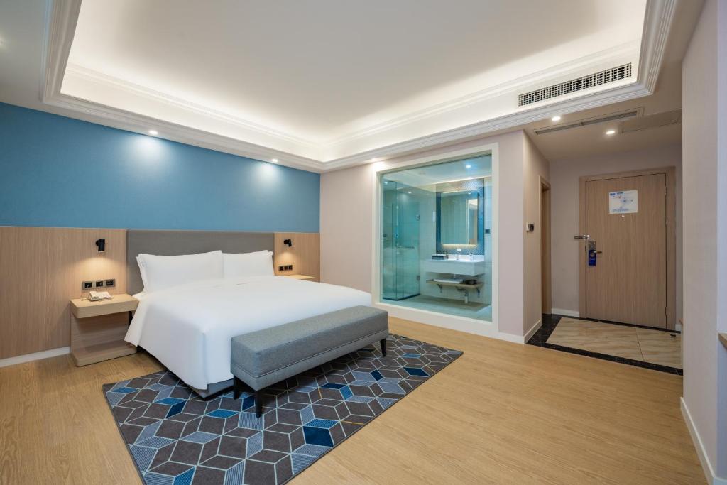 Holiday Inn Express Chengdu Tianfu Square, an IHG Hotel - Chunxi Road and Taikoo Li - Standard Zimmer Mit Kingsize-Bett Und Zusätzlichem Boden
