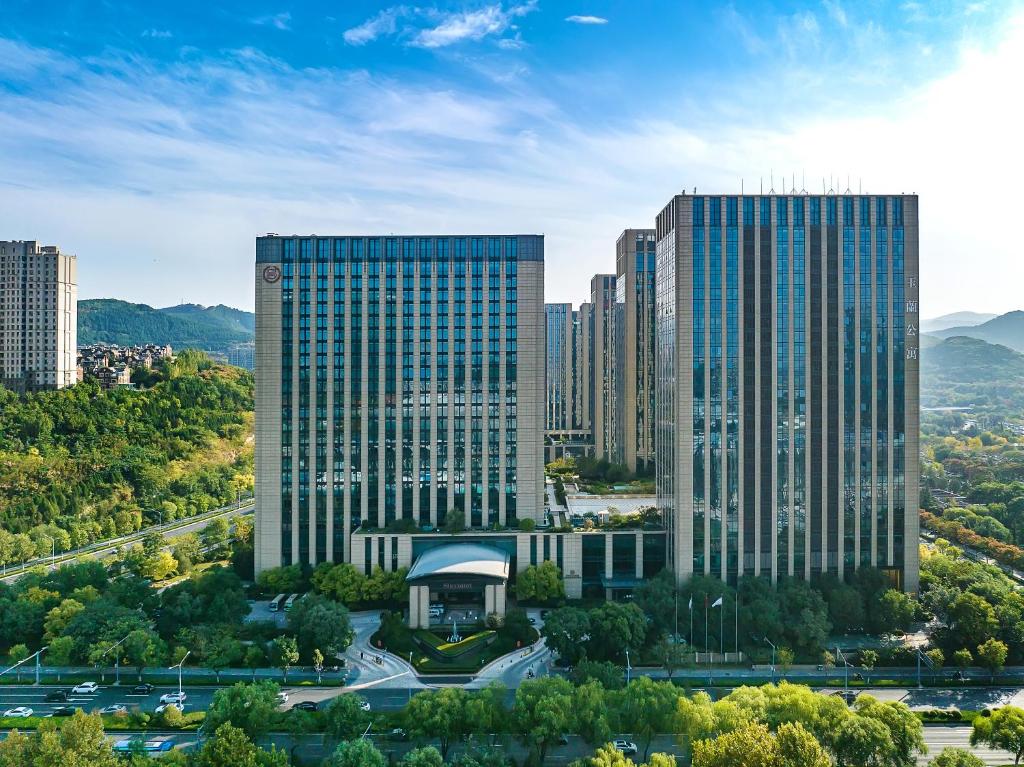 Sheraton Jinan Hotel - Housity