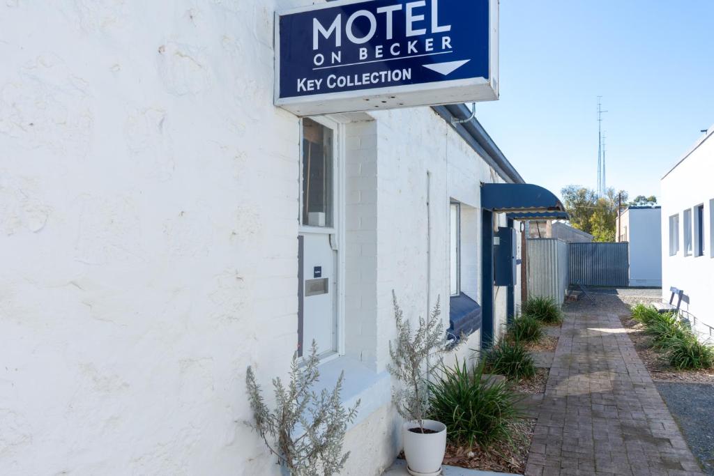 Motel on Becker Motel on Becker