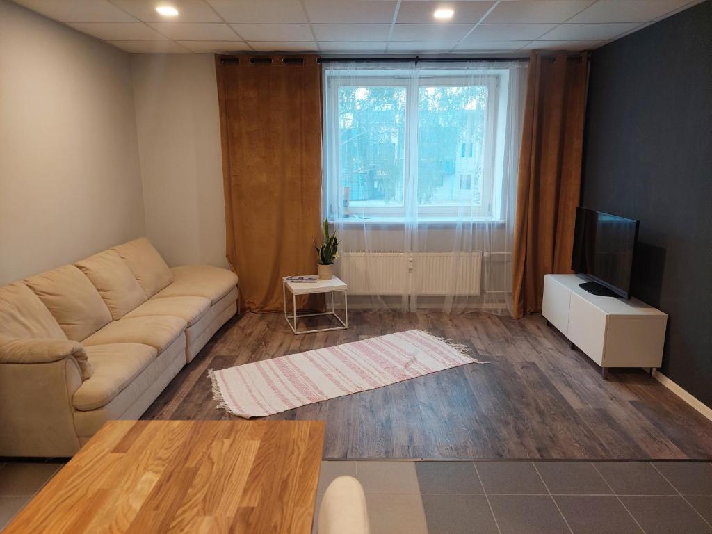 Istumisnurk majutusasutuses Elva Arbimäe apartment