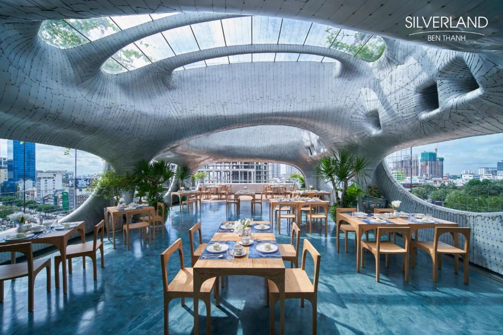 Restaurace v ubytování Silverland Bến Thành