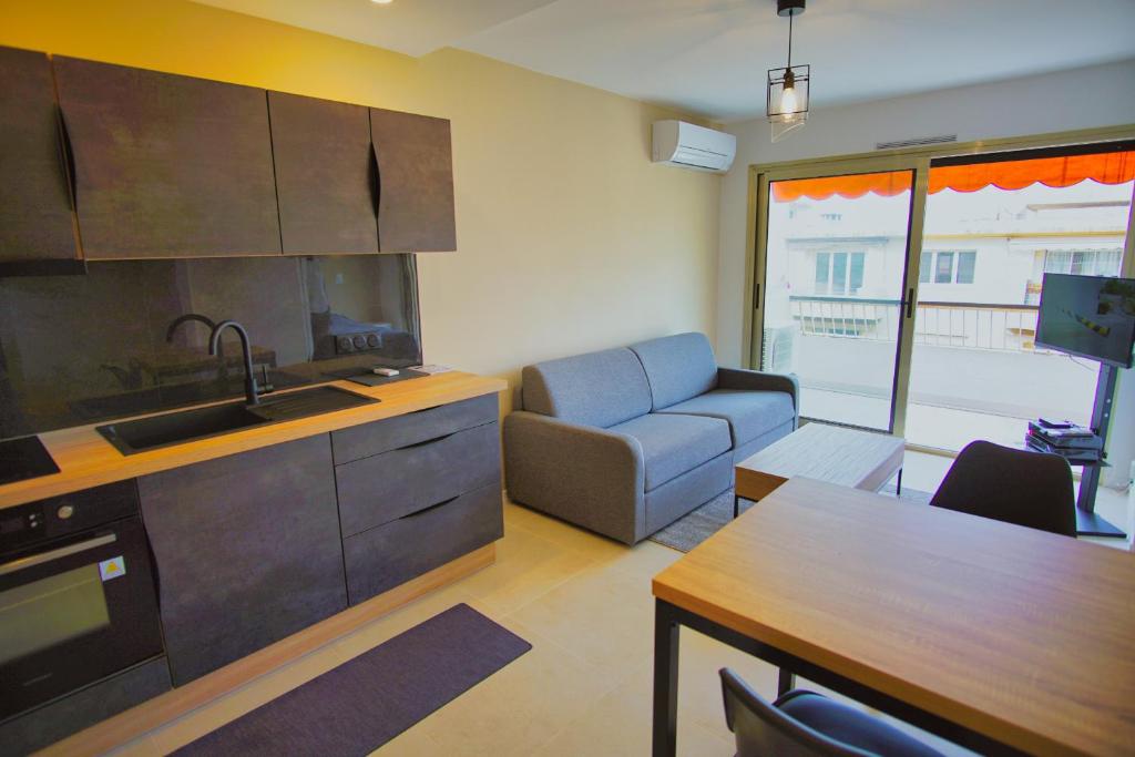 Ref LACOUR Palmes d Or Properties, Cannes (aktualisierte Preise für 2024)