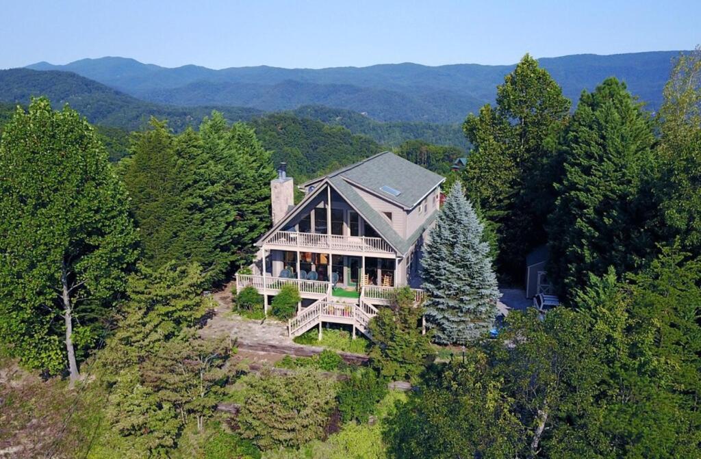 Dream Catcher Cabin, Pigeon (updated prices 2024)