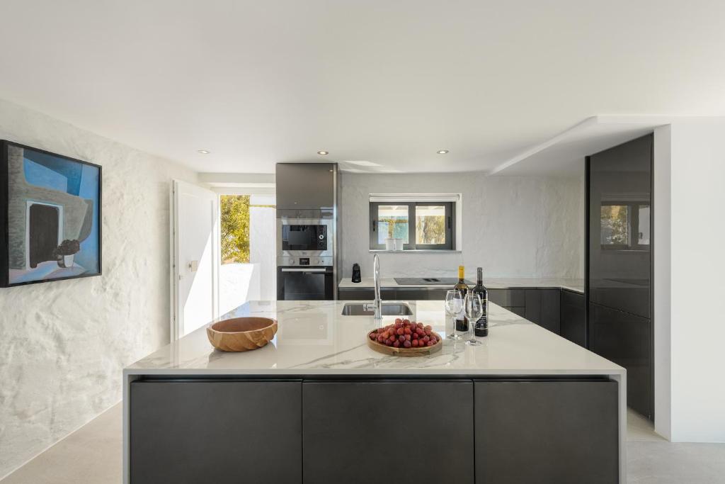 Kuchyň nebo kuchyňský kout v ubytování Villa Anton by Cura Villas Collection