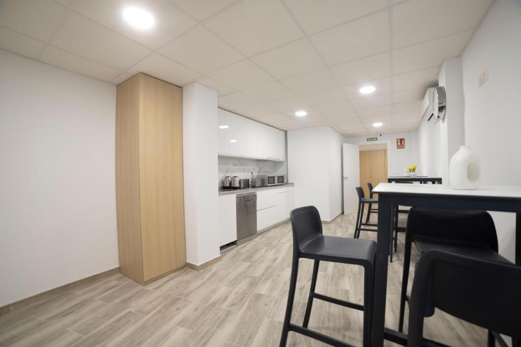 Kuchyň nebo kuchyňský kout v ubytování Hostal Altea Karma