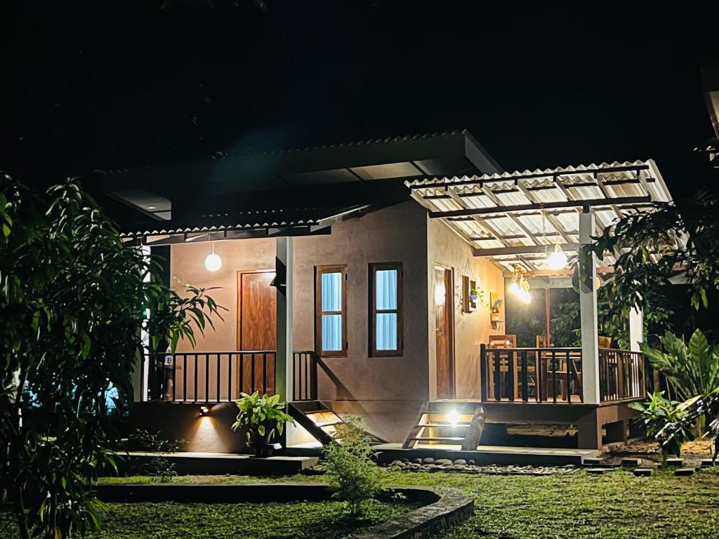 EdenHaven Cottage - 6