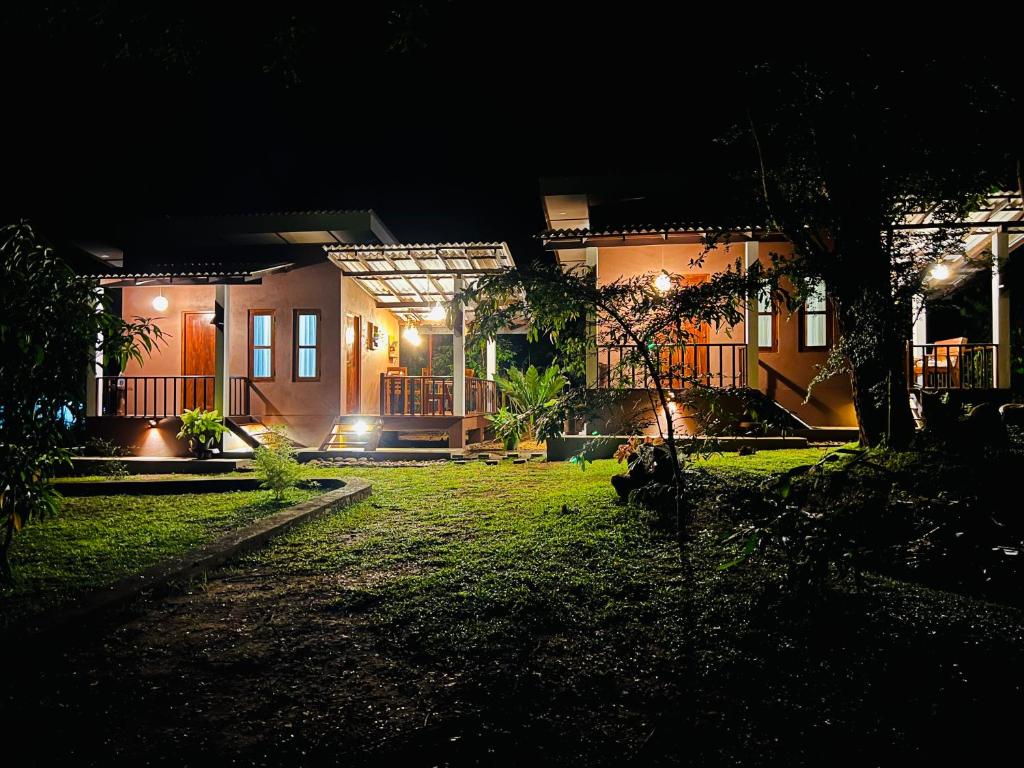 EdenHaven Cottage - 11