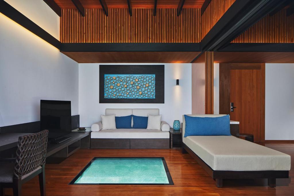 The Westin Maldives Miriandhoo Resort - View 7