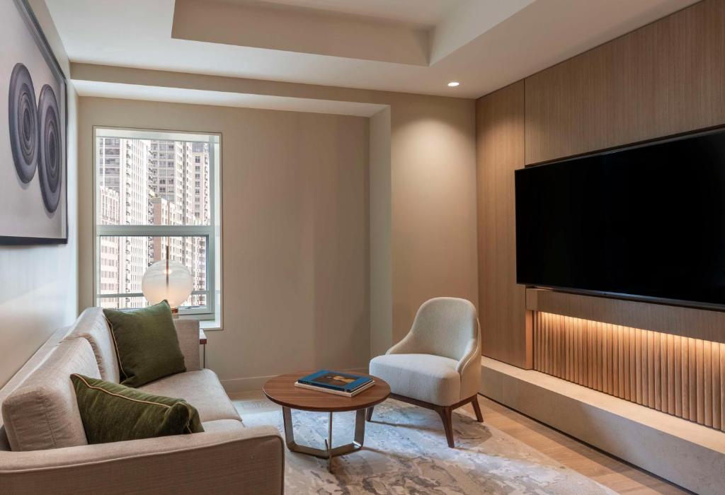 Park Hyatt Chicago - 