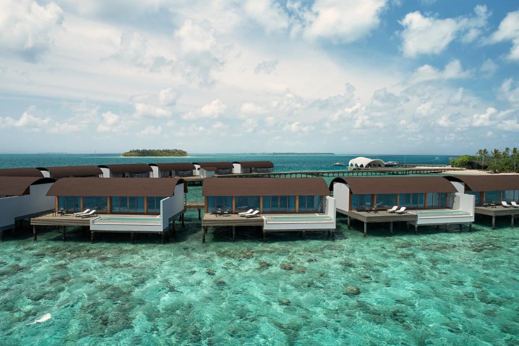 The Westin Maldives Miriandhoo Resort - View 9
