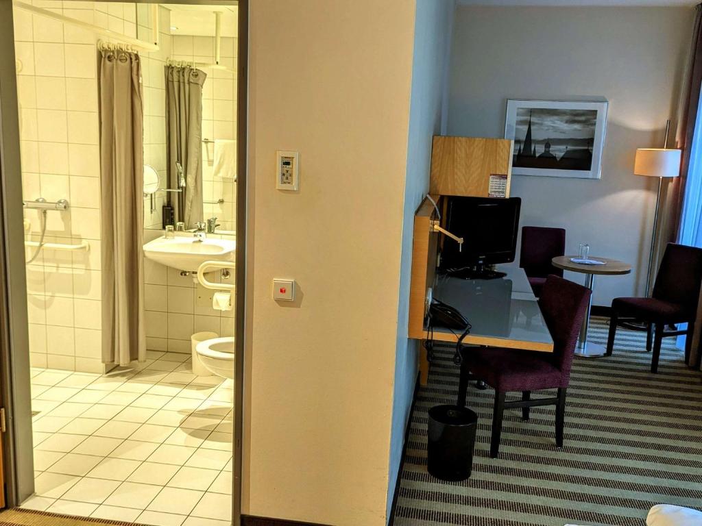 Koupelna v ubytování Mercure Hotel Aachen Am Dom