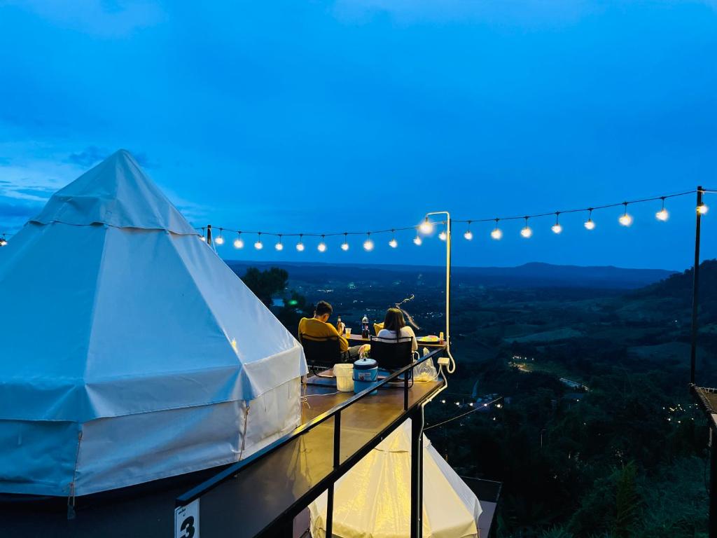 Příroda nedaleko luxury tent