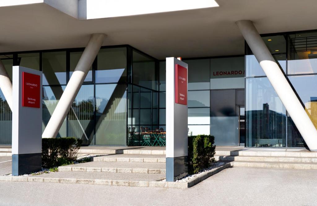 Exteriér alebo vchod do ubytovania Leonardo Hotel Salzburg Airport