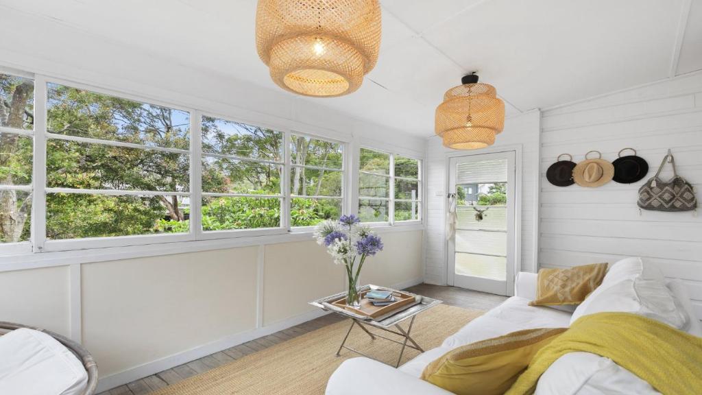 The Bearhouse at Pretty Beach - Housity