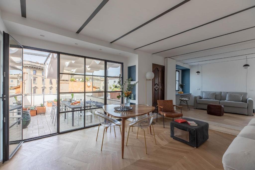 iFlat Navona's Penthouse with Stunning View