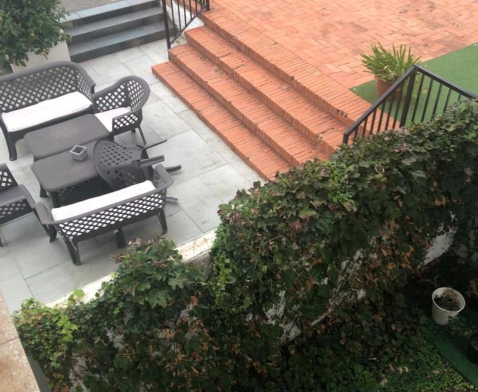 Un balcón o terraza de Hostal Victoria