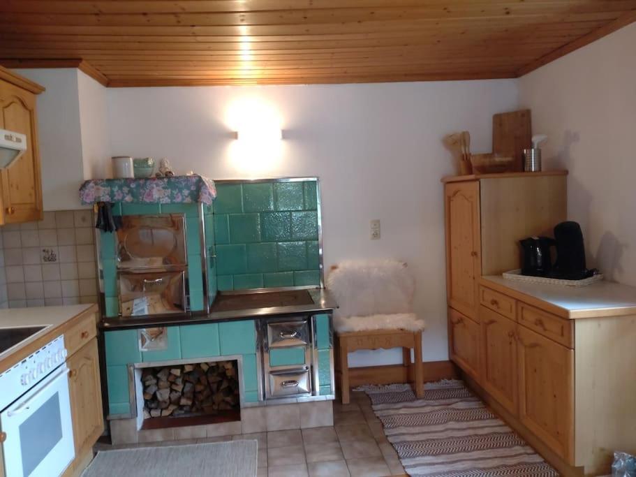 Kuchyň nebo kuchyňský kout v ubytování S'Rastl direkt mit Bergpanorama