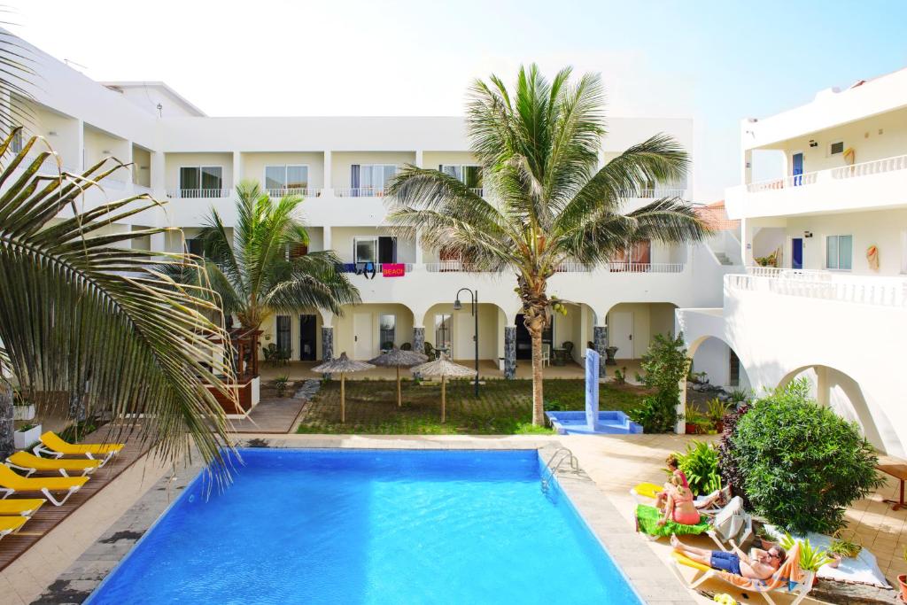 Bazén v ubytování Ouril Pontao Hotel nebo v jeho okolí