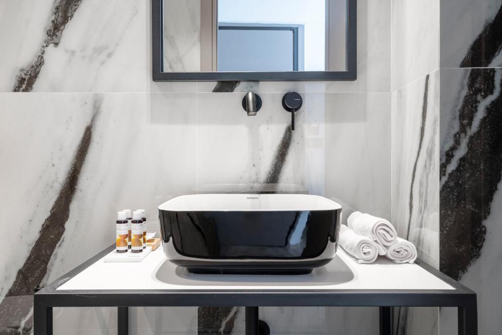 ERMOU 40 SUITES - 10