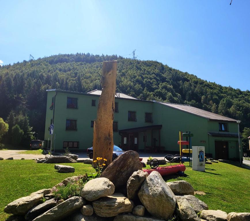 Nespecifikovaný výhled na hory nebo výhled na hory při pohledu z apartmánu