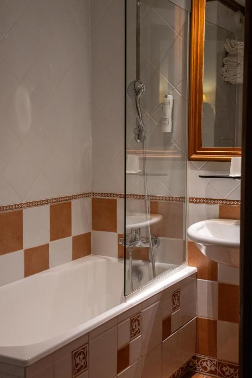 Hotel de Fleurie - Saint-Germain-des-Pres - Resim 44