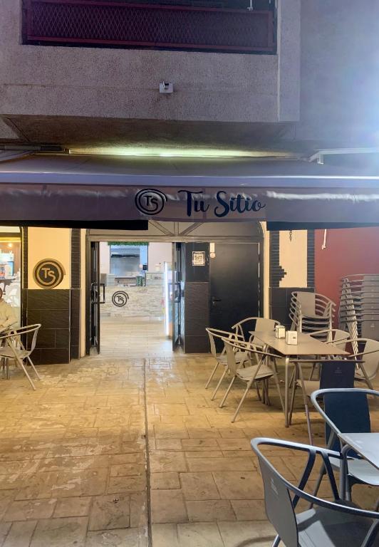 Reštaurácia alebo iné gastronomické zariadenie v ubytovaní Habitación González