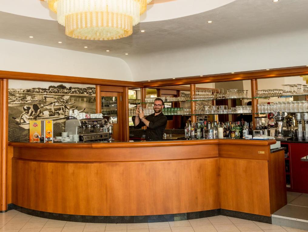 Lounge nebo bar v ubytování Hotel Alla Rotonda