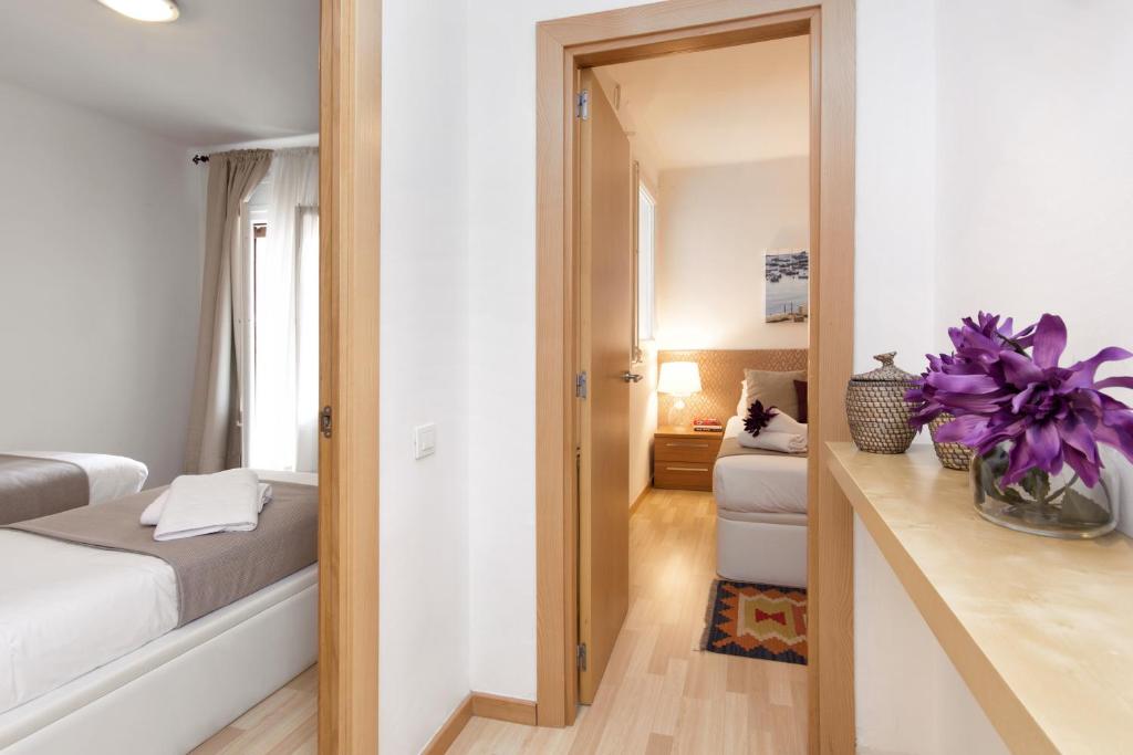 Eixample Building Apartments by Mercedes Heritage - 6