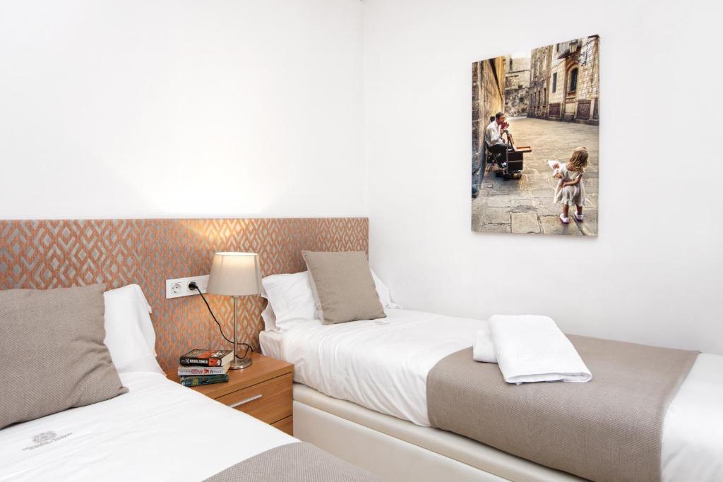 Eixample Building Apartments by Mercedes Heritage - 8