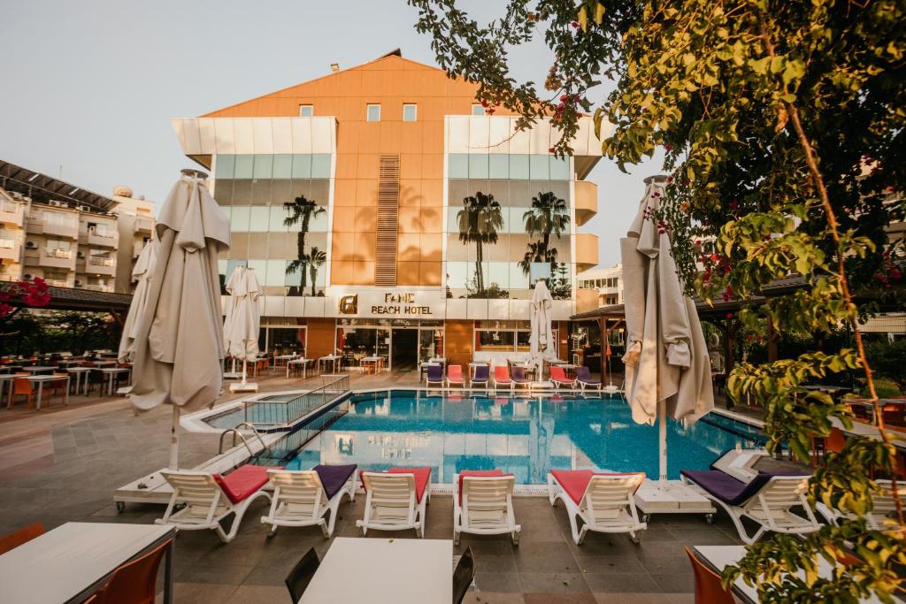لابی و فضای عمومی Fame Beach Hotel - تصویر ۵