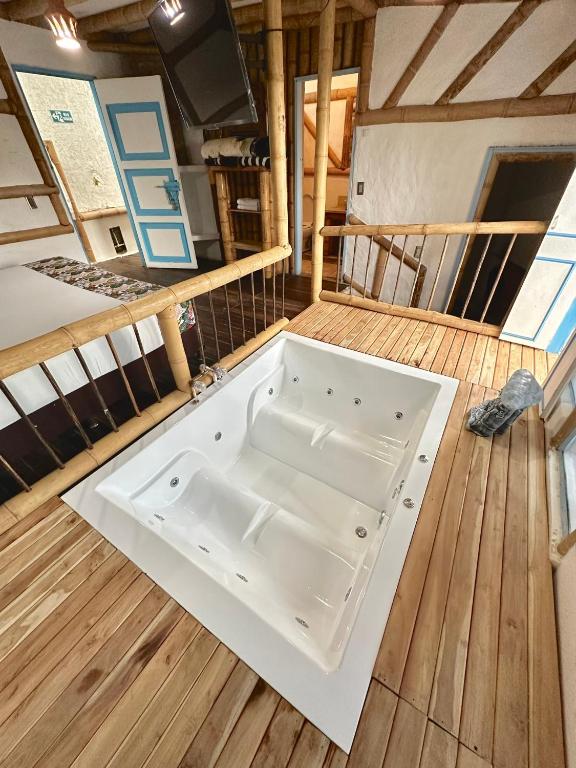 Eco Hotel Terrabella - Suite De Lujo