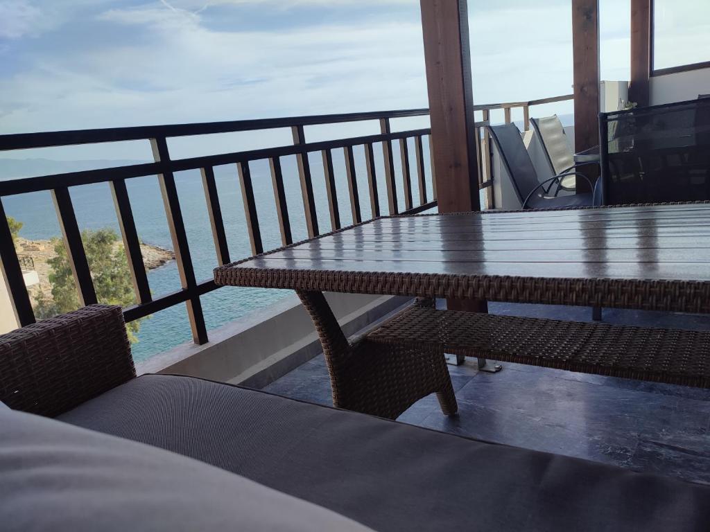 Balkón nebo terasa v ubytování Blue Seaview Suites