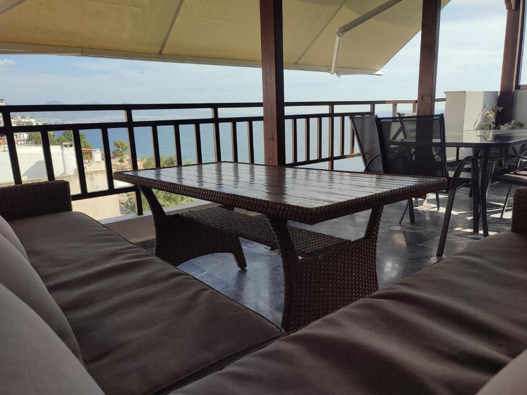 Balkón nebo terasa v ubytování Blue Seaview Suites