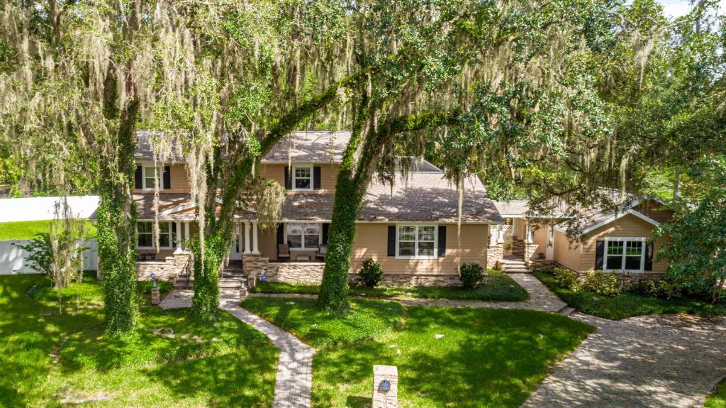 The Oasis at Seven Oaks, Brooksville (updated prices 2024)