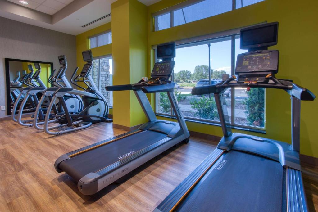 Fitness centrum a/nebo fitness zařízení v ubytování Drury Inn & Suites Huntsville Space & Rocket Center