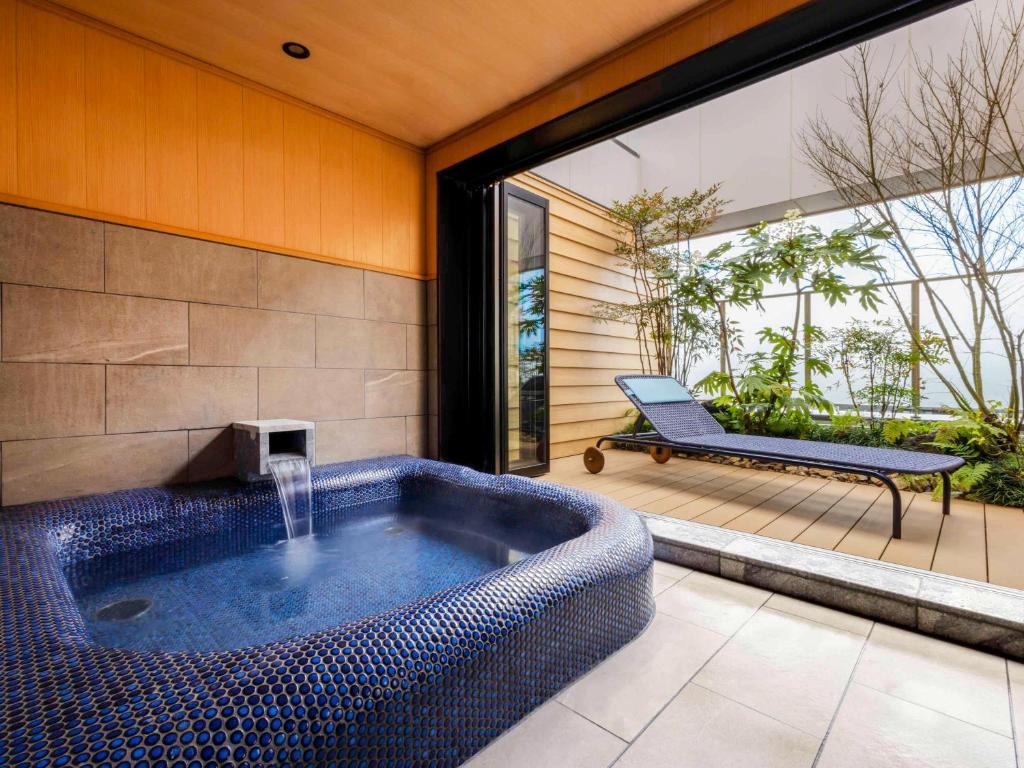 Bazén v ubytování Mercure Hida Takayama nebo v jeho okolí
