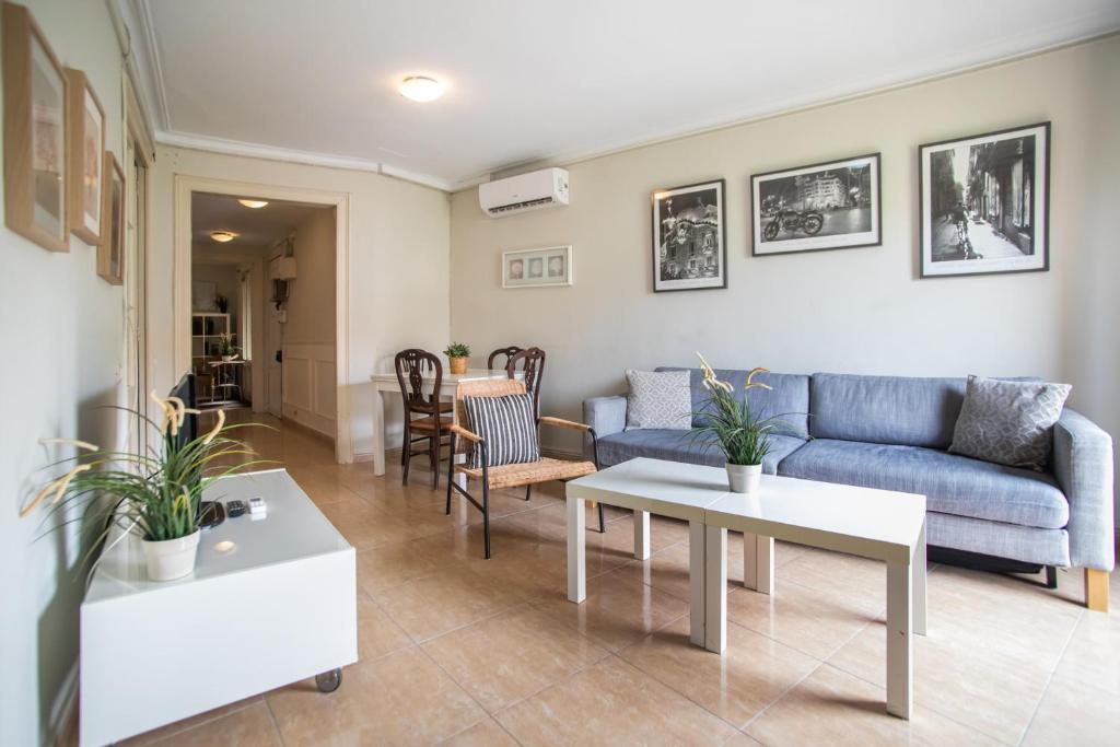 Posedenie v ubytovaní 42man1018 Centrally located flat in Sant Antoni