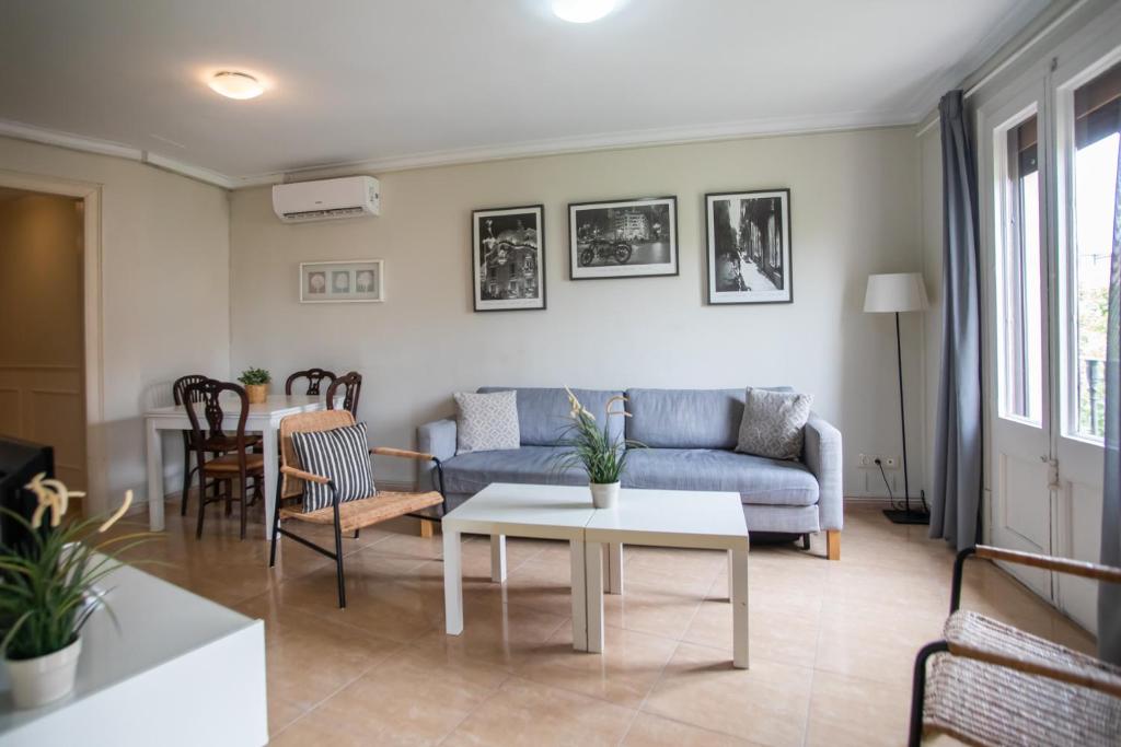 Posedenie v ubytovaní 42man1018 Centrally located flat in Sant Antoni