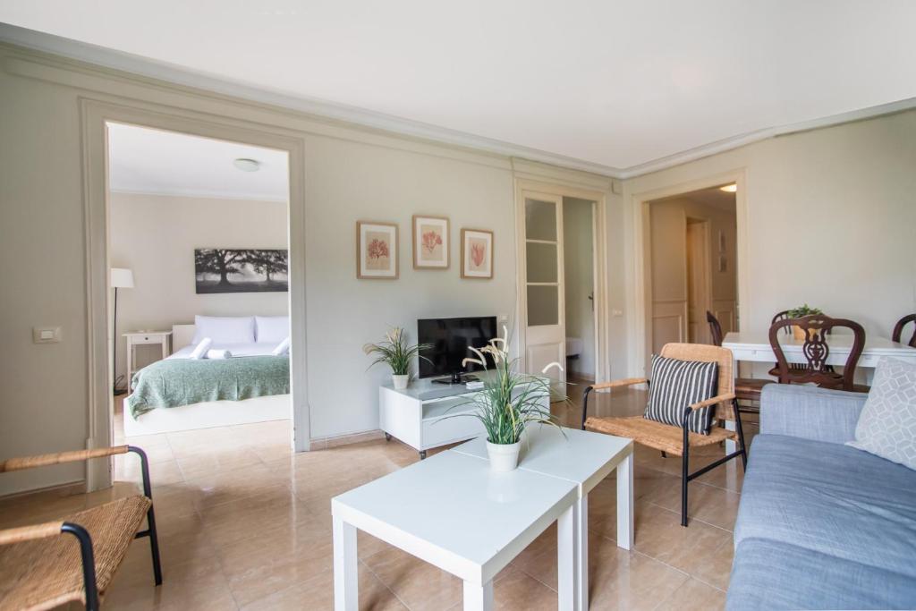 Posteľ alebo postele v izbe v ubytovaní 42man1018 Centrally located flat in Sant Antoni