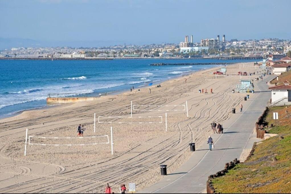 Lovely White Beach House, Redondo Beach (updated prices 2024)