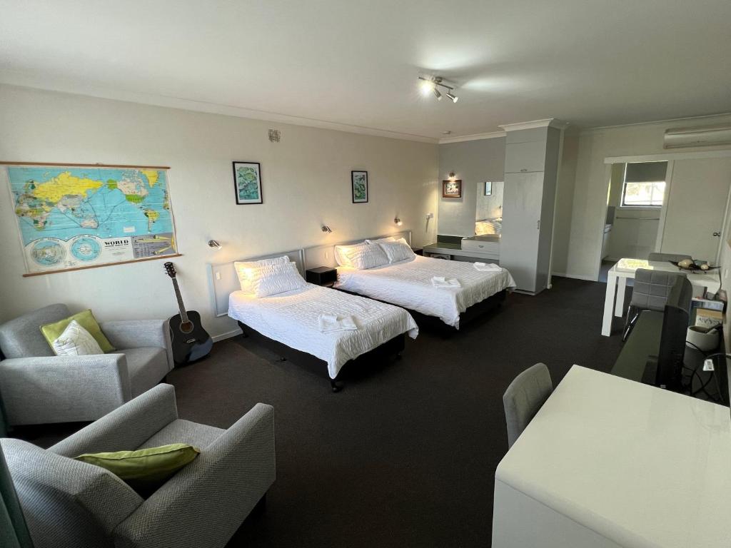 Launceston Riverside Self Contained Apartment Unit 1, Inveresk (updated