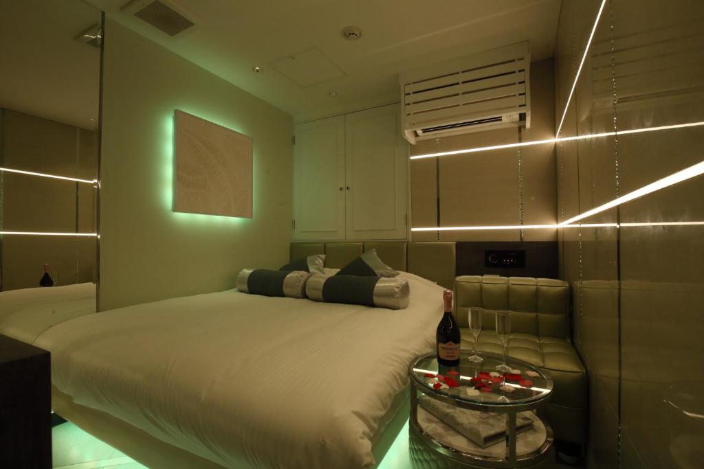 Postel nebo postele na pokoji v ubytování Hotel Blanche 大人専用 Adult only hotel