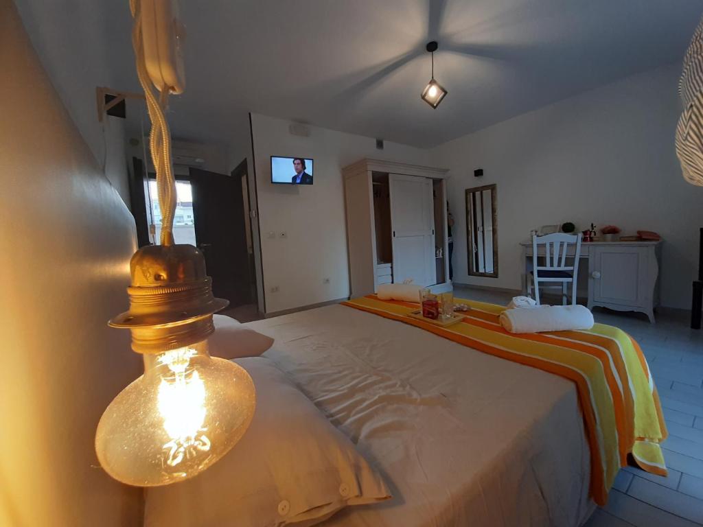 Postel nebo postele na pokoji v ubytování Dimore centro Lecce Affittacamere B&B