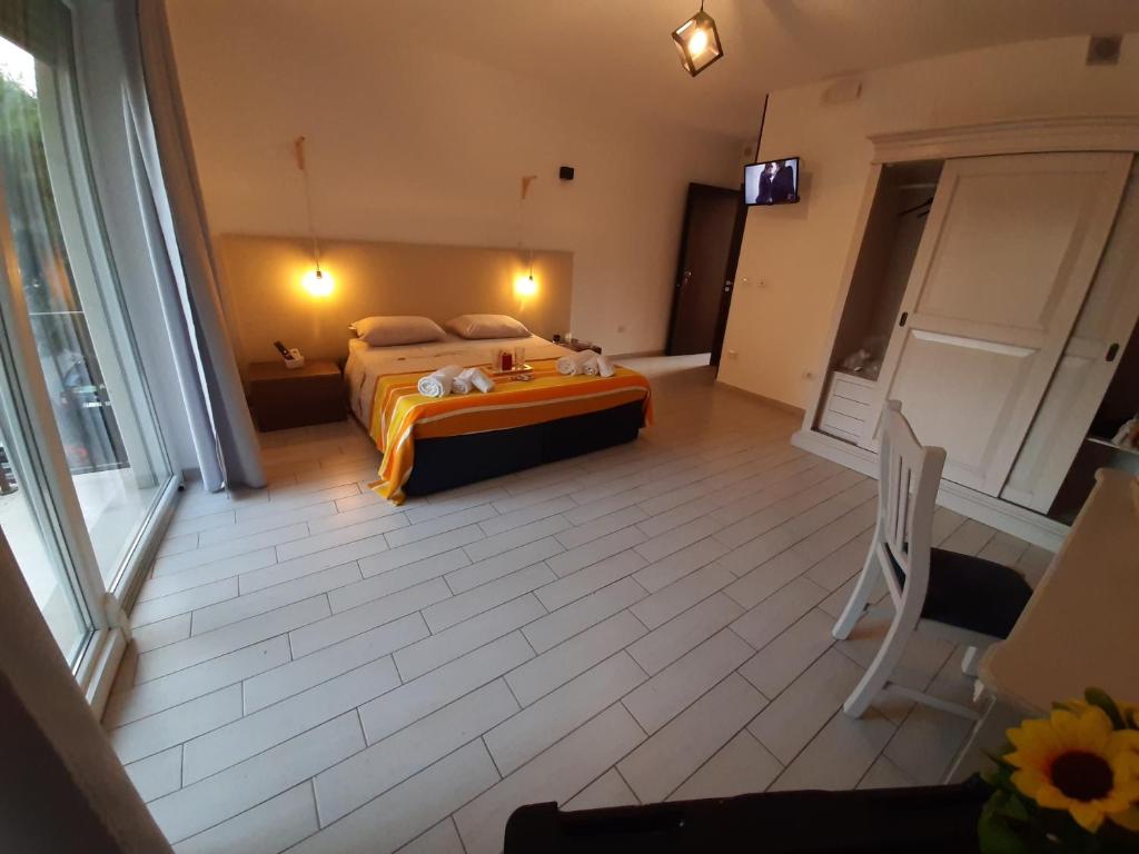 Postel nebo postele na pokoji v ubytování Dimore centro Lecce Affittacamere B&B