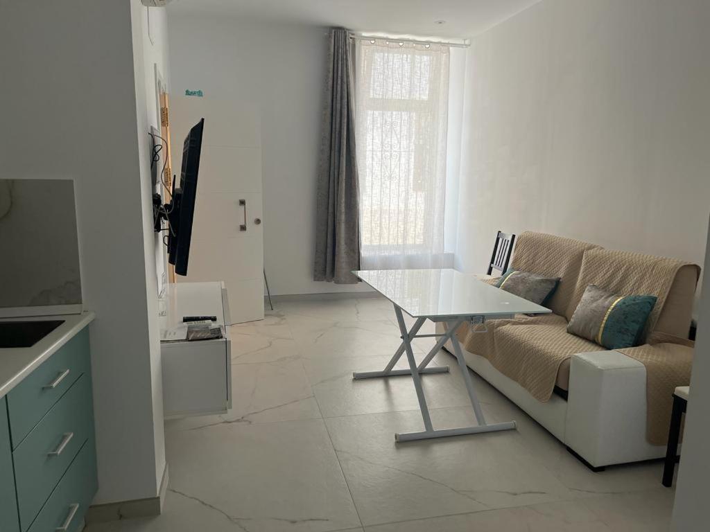 Casa Puerta de Almodovar - 12