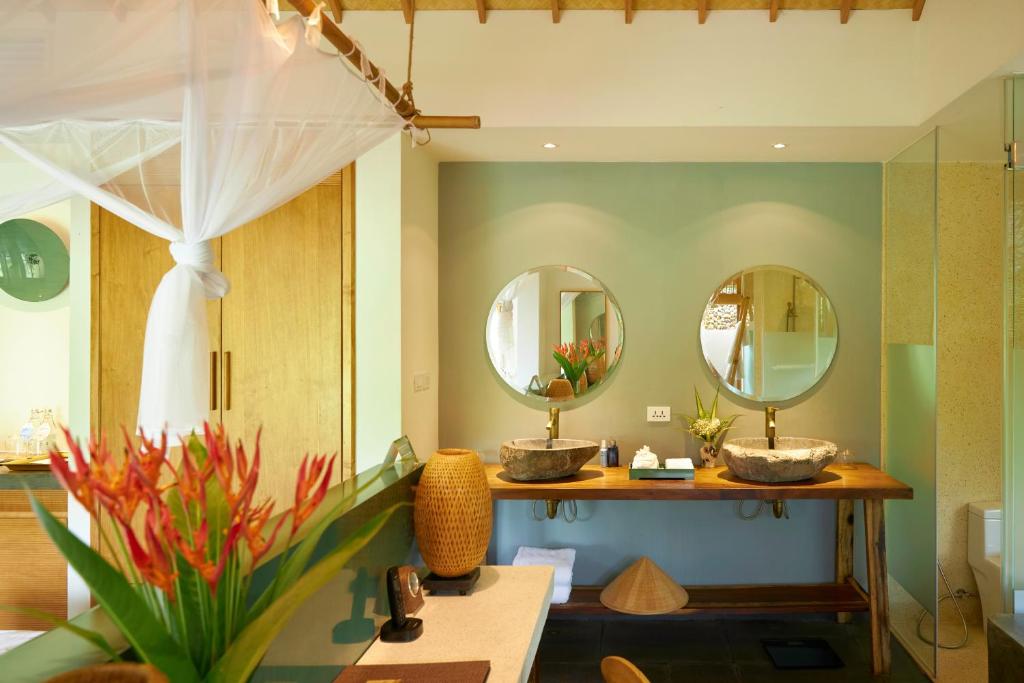Bungalow Two Bedrooms- All Spa Treatments and Daily Onsen